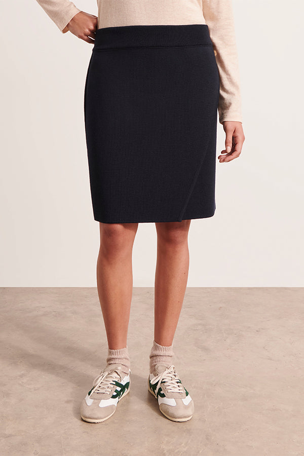 ILOMENE1927 MERINO WOOL KNEE LENGTH SKIRT