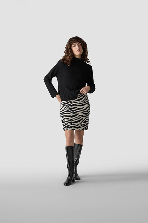 BLACK LONG SLEEVE SHIRT