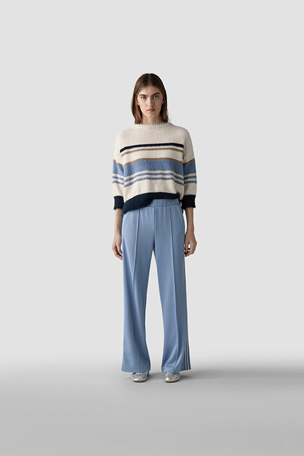 BLUE STRIPED KNIT SWEATER