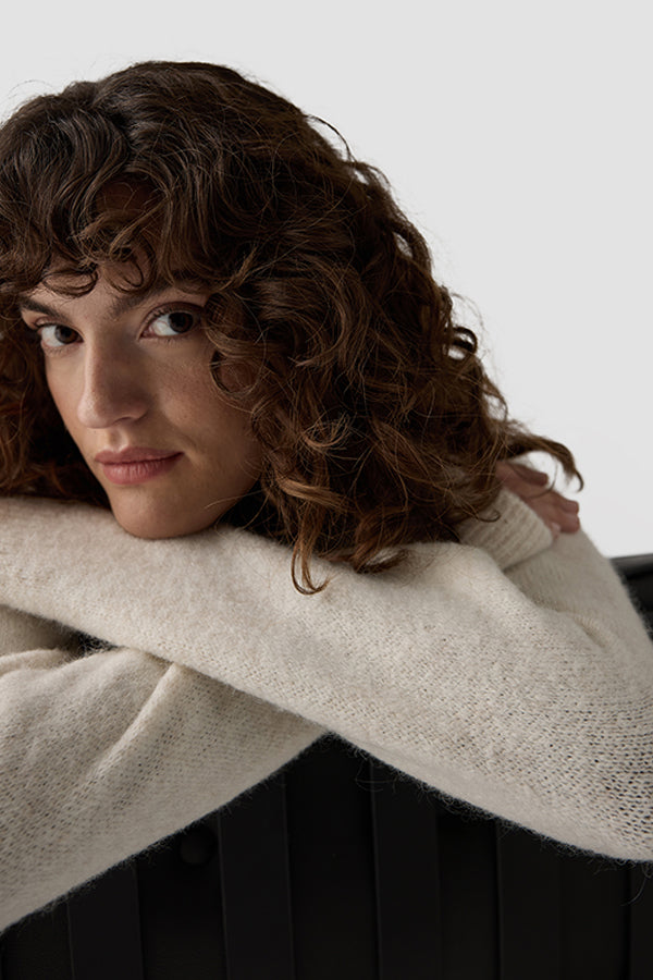 CREAM V NECK BUTTON UP KNIT CARDIGAN