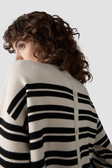 BLACK WHITE STRIPED SWEATER
