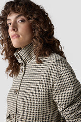 BEIGE HIGH COLLAR JACKET