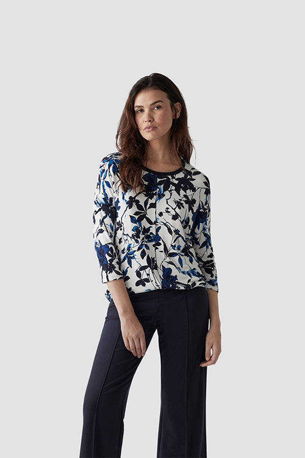 NAVY FLORAL PATTERN T-SHIRT