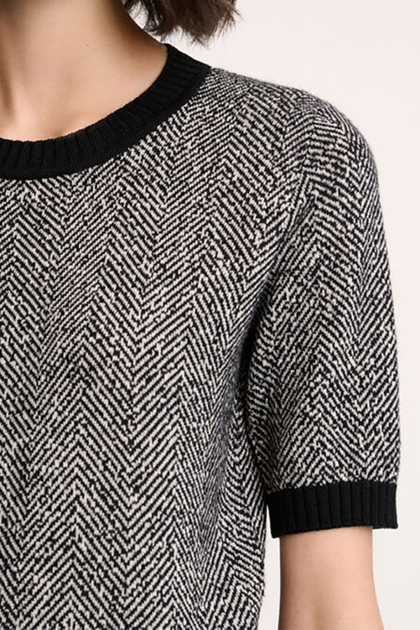 MADRIGALE CHEVRON SHORT SLEEVE PULLOVER