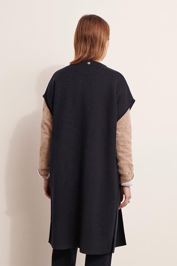 NERINE1927 REVERSIBLE DOUBLE-SIDED KNIT SLEEVELESS COAT