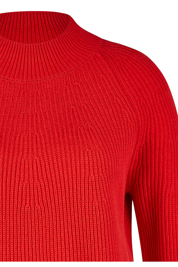 RED RIBBED HIGHNECK JUMPER