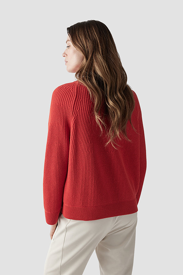 RED RIBBED HIGHNECK JUMPER