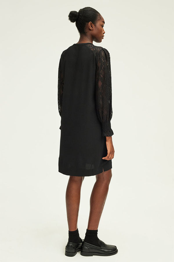 STEPHANIE SHORT LACE SLEEVES DRESS