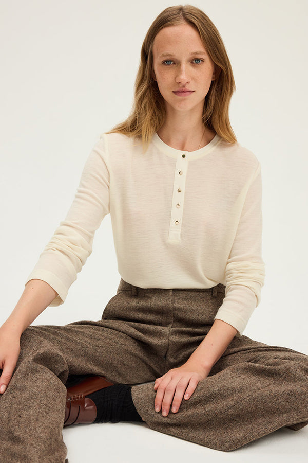 HENRIETTE ECRU GOLD TONE BUTTONS FINE WOOL T-SHIRT