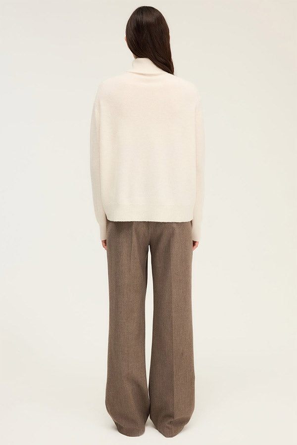 EVANA WHITE WOOL TURTLENECK SWEATER