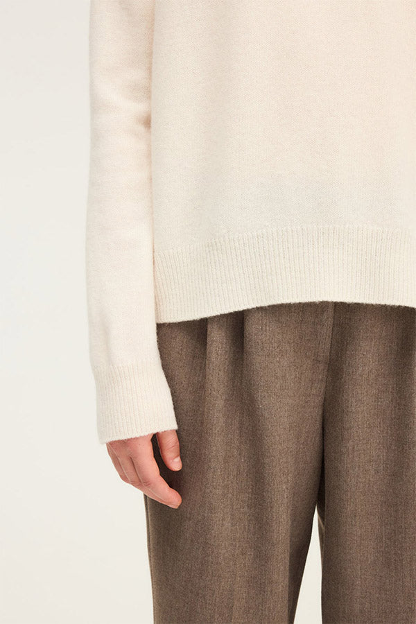 EVANA WHITE WOOL TURTLENECK SWEATER