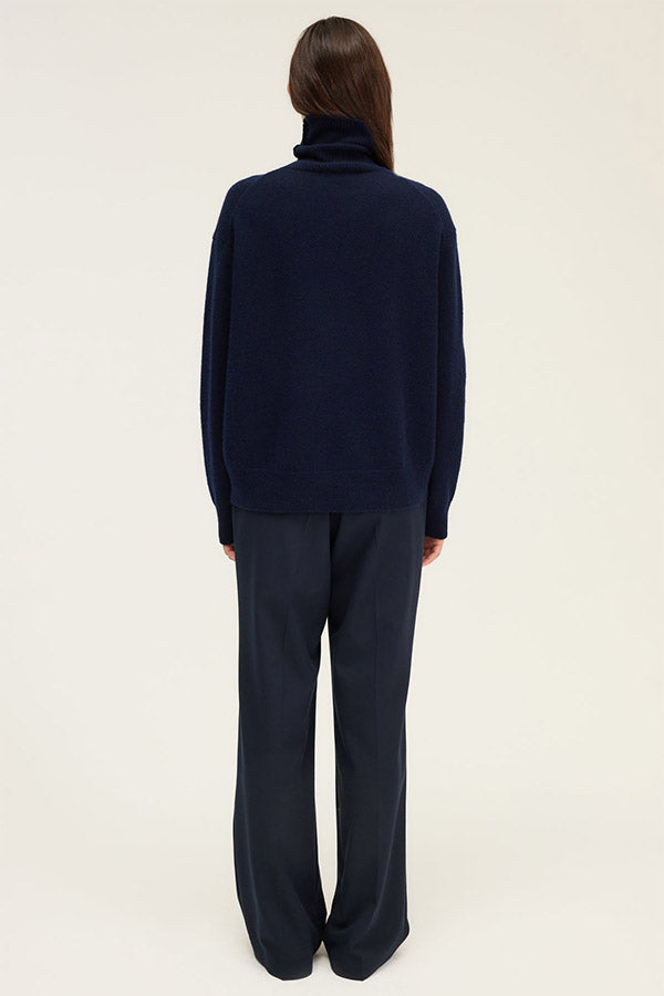 EVANA NAVY WOOL TURTLENECK SWEATER