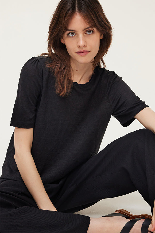 MILENNY BLACK NECK DETAIL LINEN T-SHIRT