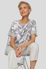 PEARL GREY ABSTRACT PRINT T-SHIRT