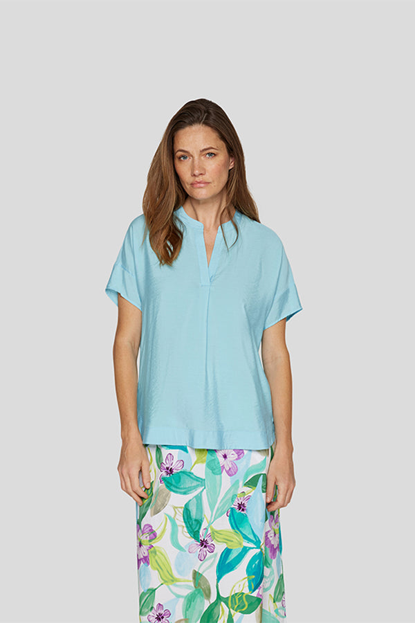POWDER BLUE BASIC T-SHIRT
