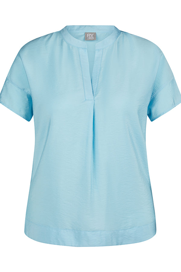 POWDER BLUE BASIC T-SHIRT