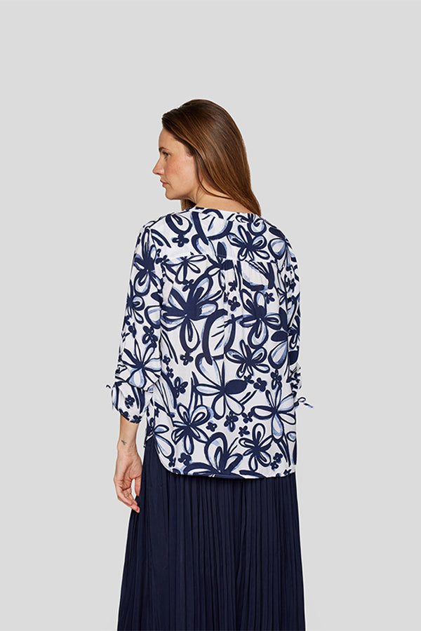 ALLOVER FLORAL PRINT BLOUSE