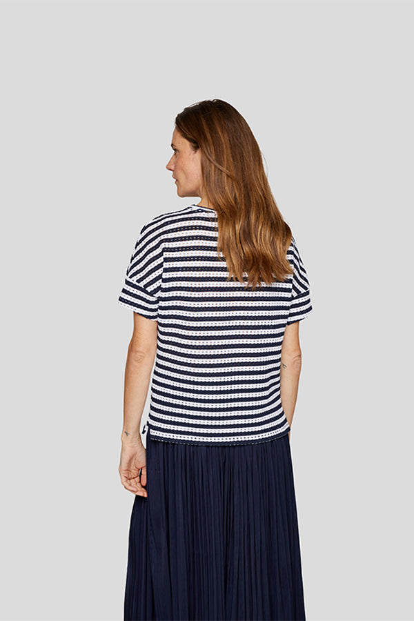 NAVY TEXTURED STRIPED T-SHIRT
