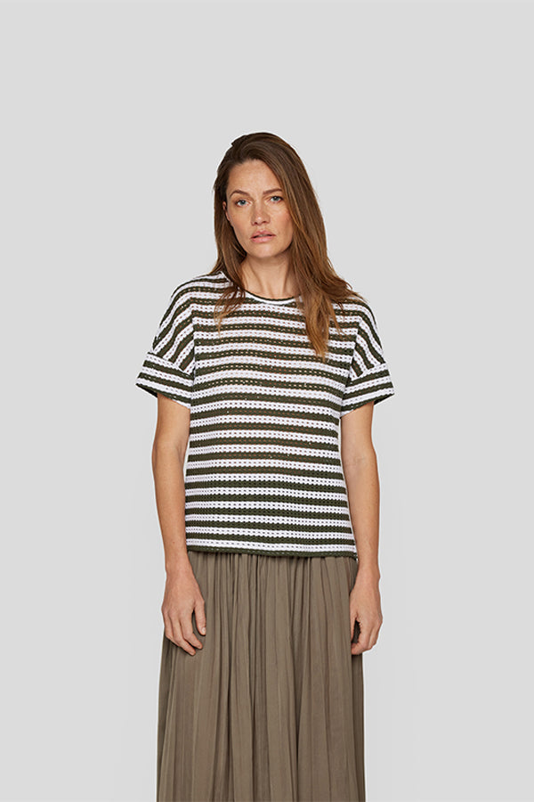 TEXTURED STRIPED T-SHIRT