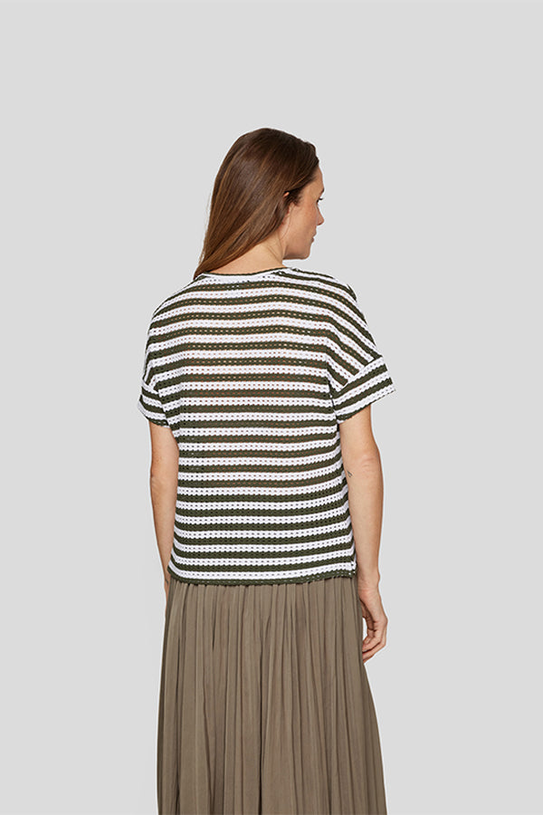 TEXTURED STRIPED T-SHIRT