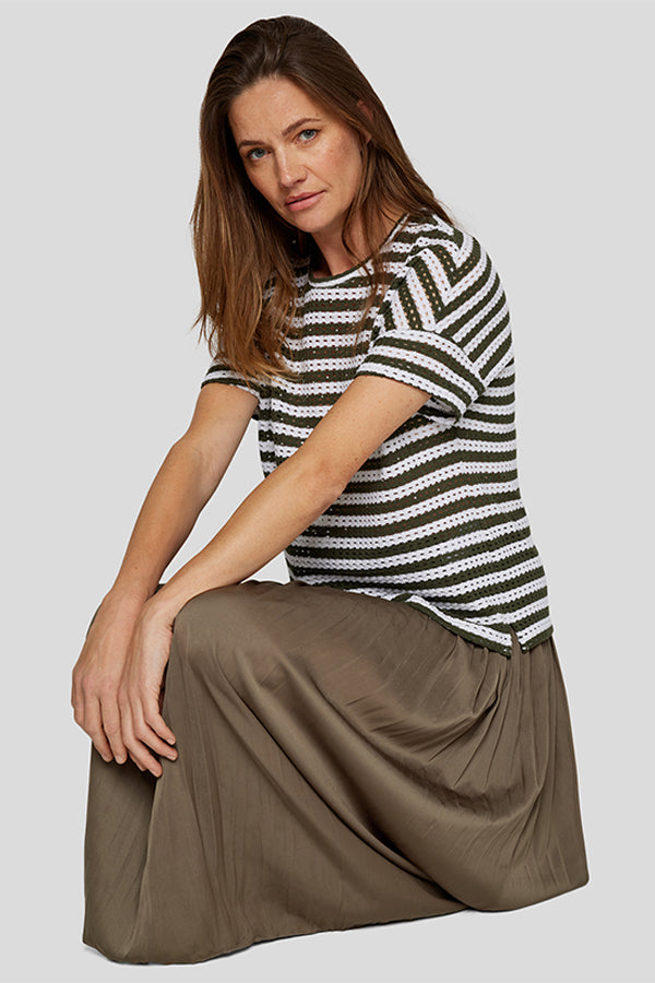 TEXTURED STRIPED T-SHIRT