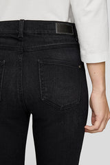 BLACK CLASSIC DENIM JEANS