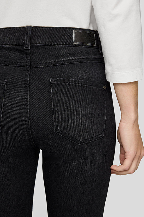 BLACK CLASSIC DENIM JEANS