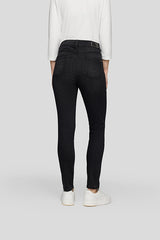 BLACK CLASSIC DENIM JEANS