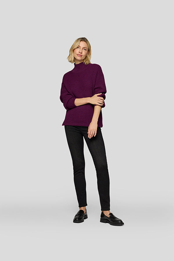 PURPLE TURTLENECK KNIT SWEATER