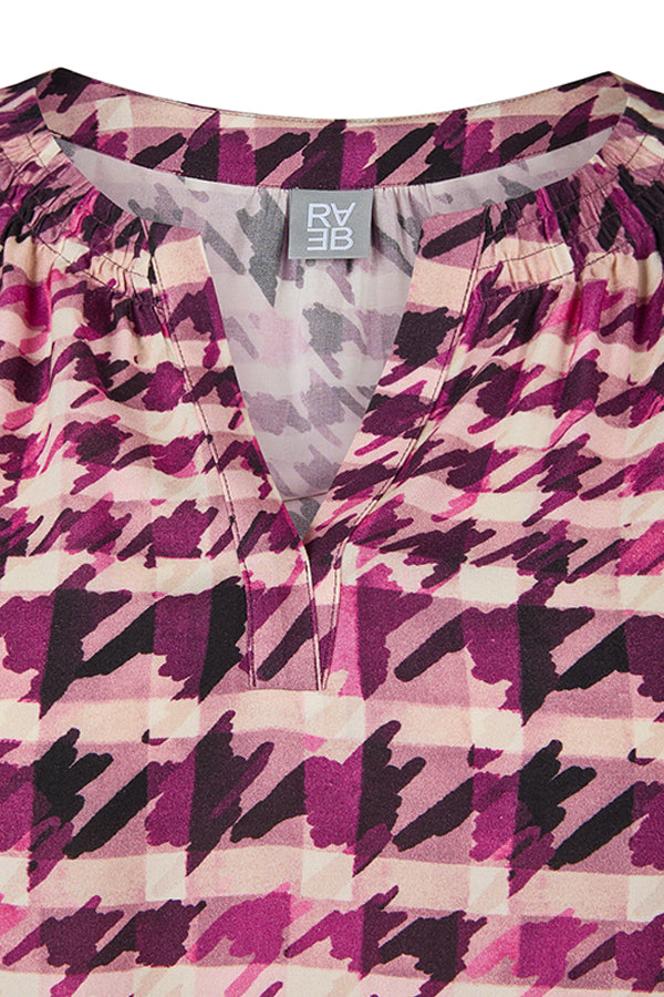 CASUAL PLAID PEASANT BLOUSE