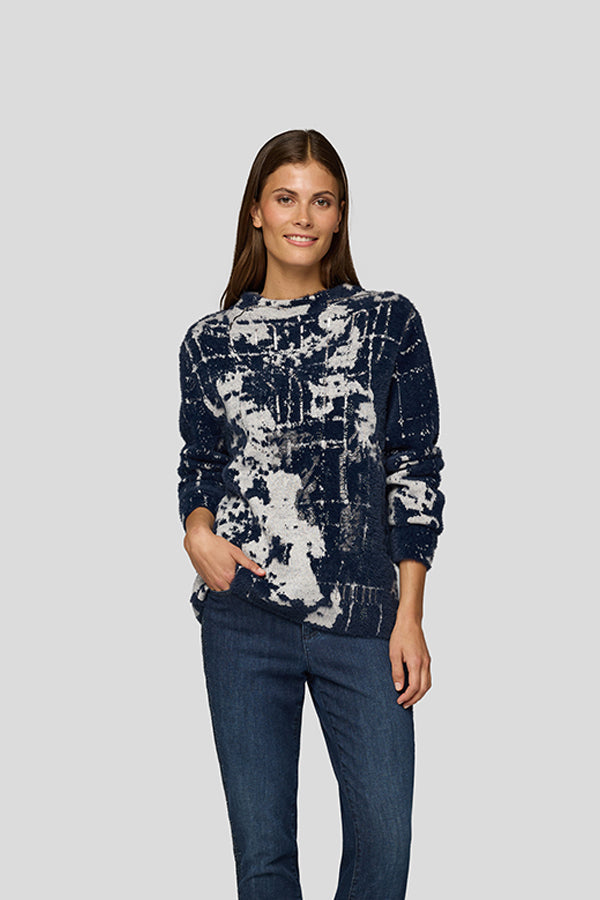 BLUE ABSTRACT PATTERN SWEATER