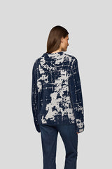 BLUE ABSTRACT PATTERN SWEATER