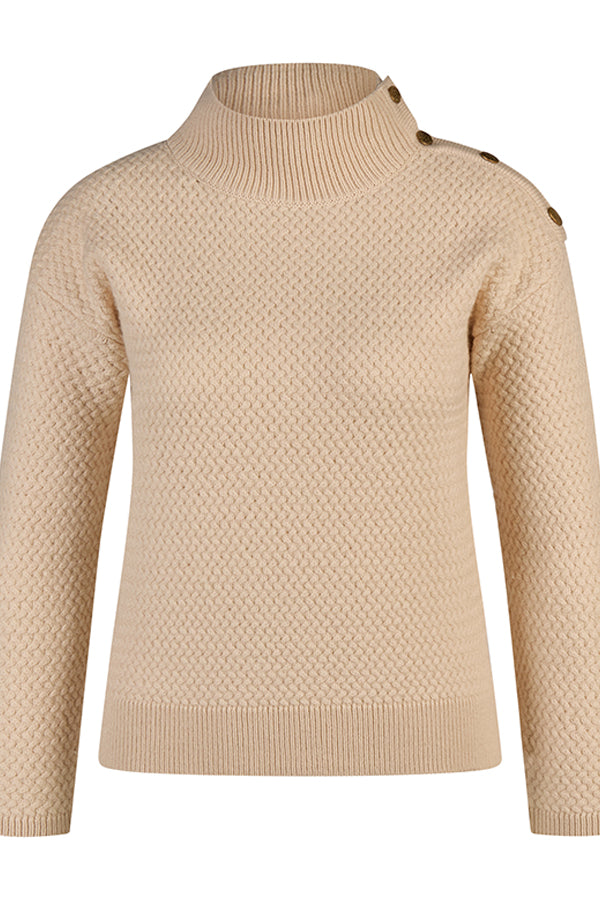 WHITE TURTLENECK KNIT SWEATER