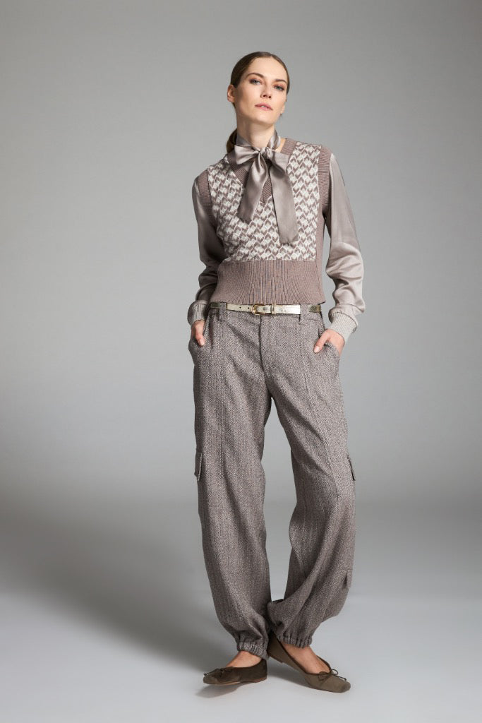 DIAMOND PATTERN SWEATER VEST