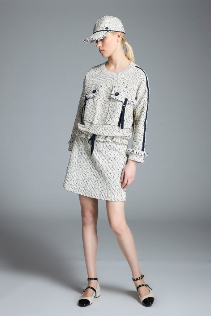 CREAM DECORATIVE POCKETS TEXTURED SWEATER