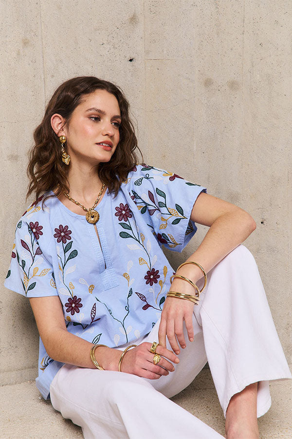 ROMY EMBROIDERED SHORT-SLEEVED TUNIC
