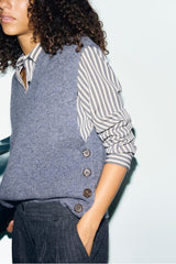 RENIA SLEEVELESS WOOL V-NECK SWEATER