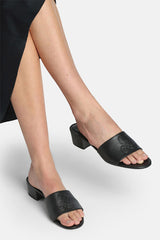 UBEDA BLACK LEATHER STRAP SANDALS