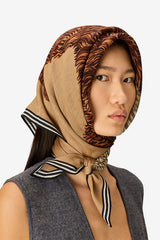 OURS WOOL SQUARE SCARF
