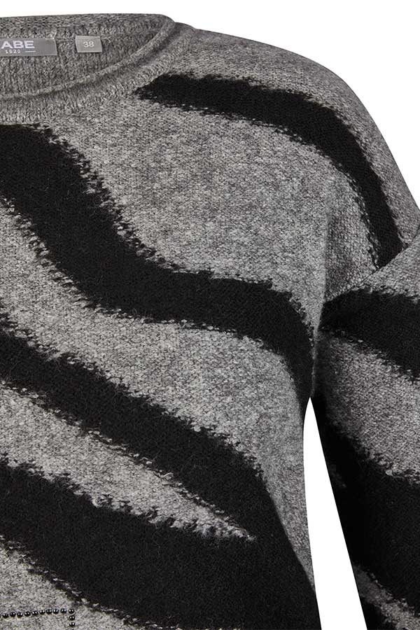 ZEBRA JACQUARD PULLOVER