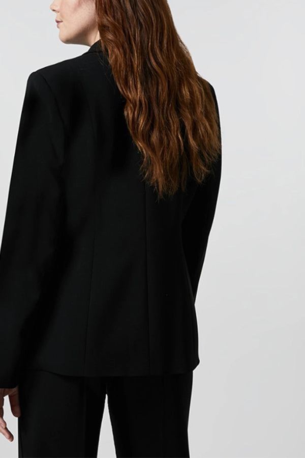 CARLA FLUID STRETCH ELEGANT BLAZER