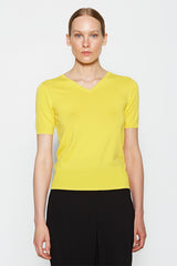 YELLOW WIDE RIBBED DETAIL SHORT-SLEEVED SWEATER