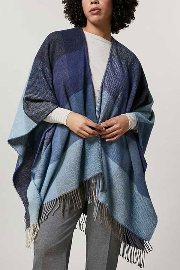 SILVER BLUE GRADIENT CHECKERED CAPE