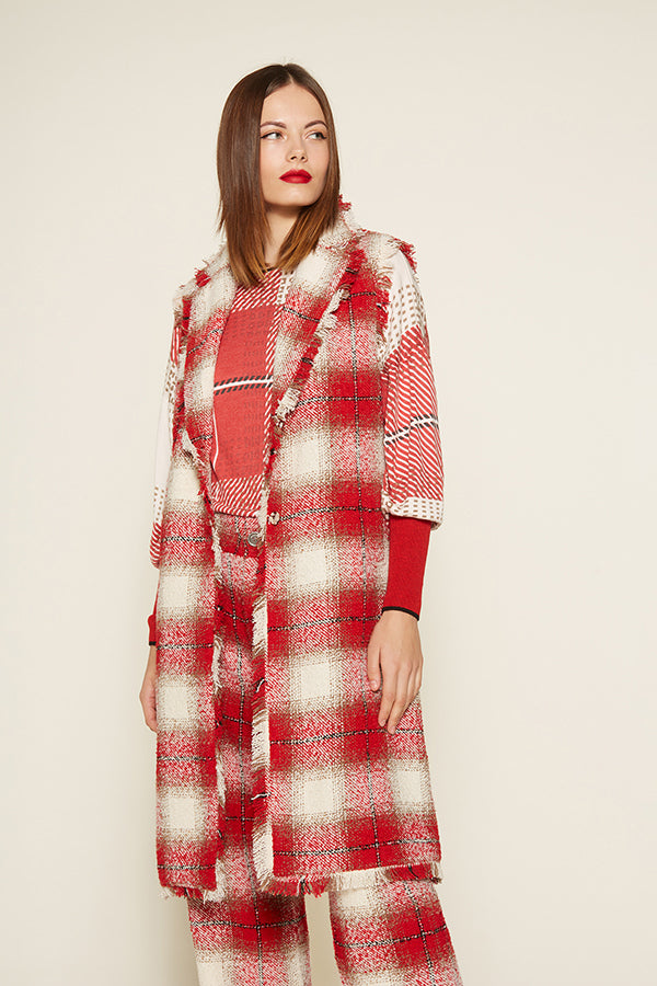 SLEEVELESS RED PLAID COAT