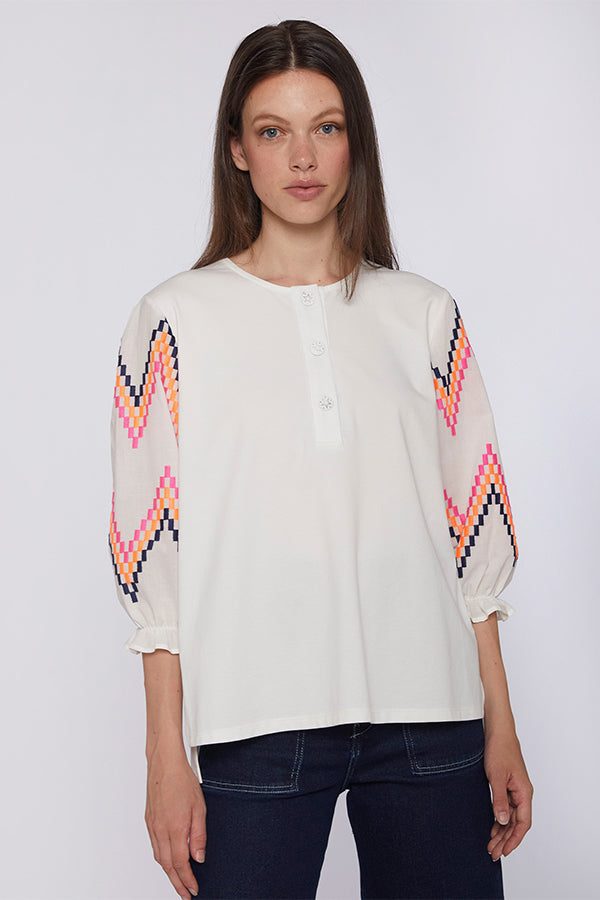 KAREN ZIG-ZAG FLUOR EMBROIDERED T-SHIRT