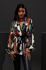 GRAPHIC PRINT SATIN KIMONO