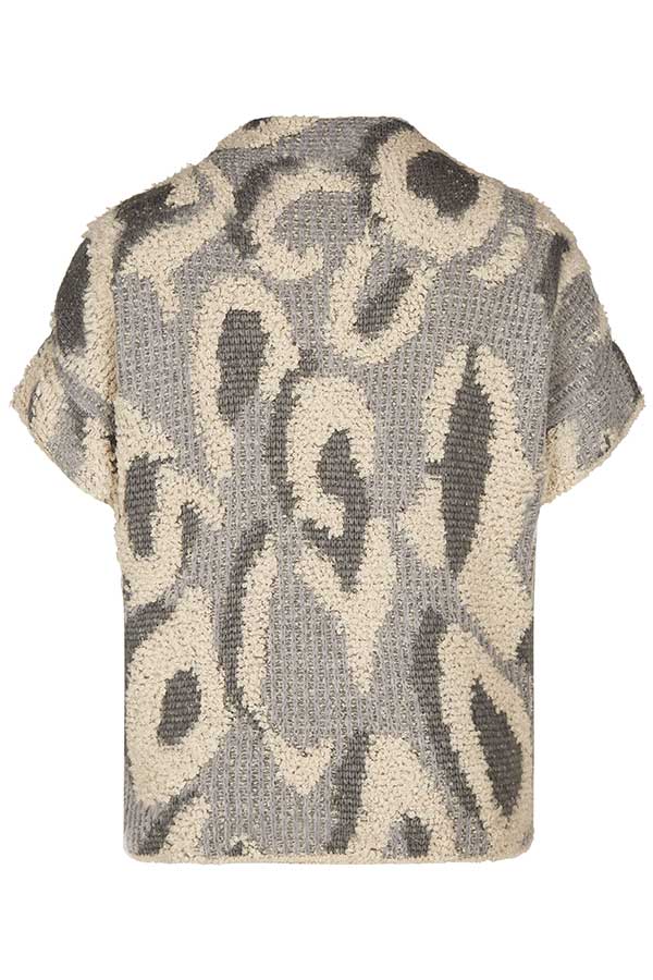 GREY ANIMAL PRINT SHORT SLEEVED PULLOVER