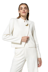 CREAM ASYMMETRICAL BUTTERFLY CLOSURE SHORT JACKET