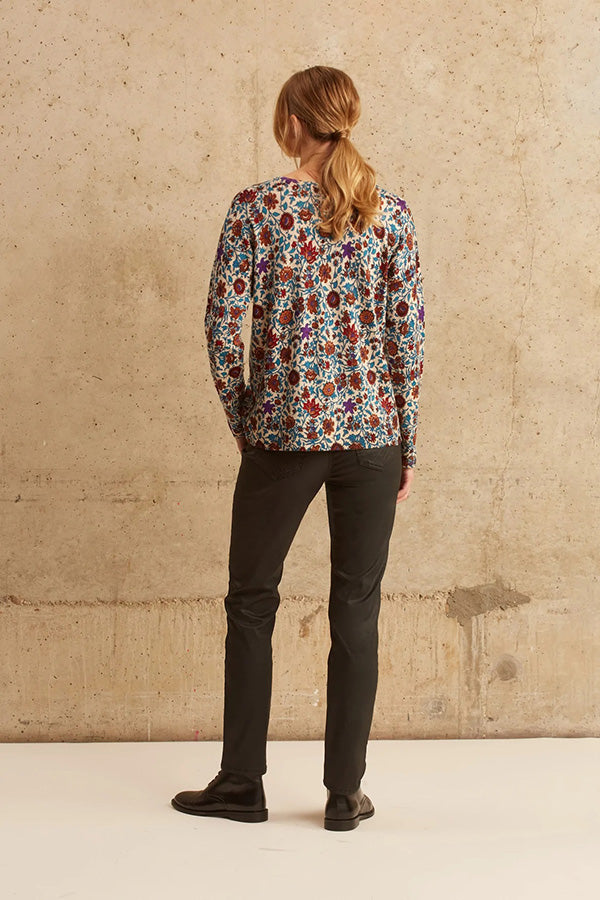 LÉONIE SCOOP V-NECK FLORAL PRINT LIGHT SWEATER