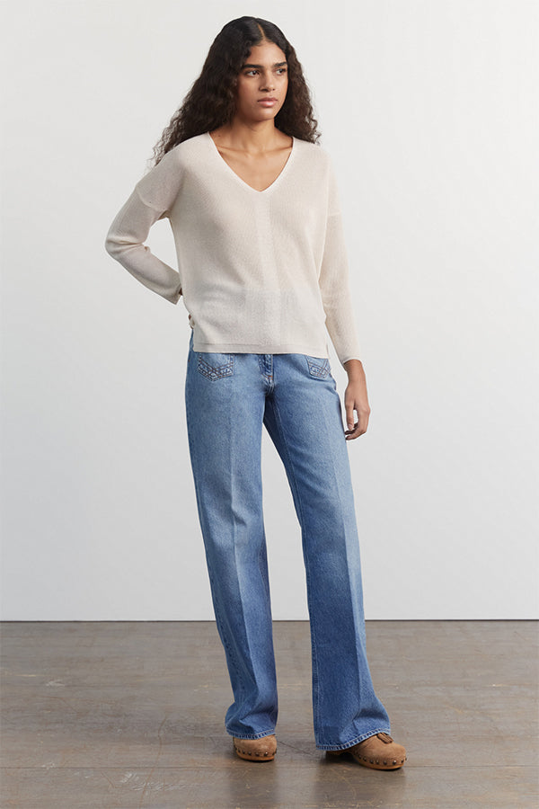 LEOLINE SOFT IRIDESCENT V-NECK SWEATER